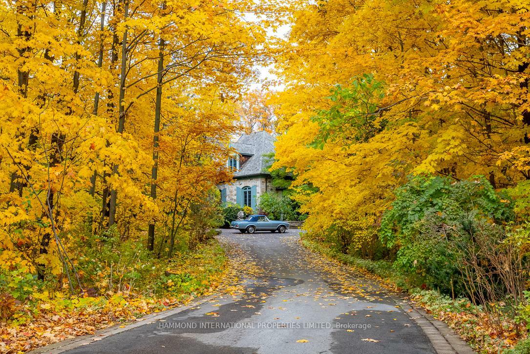 Property Photo: 76 Quail Run Boulevard ON L6A 1E9