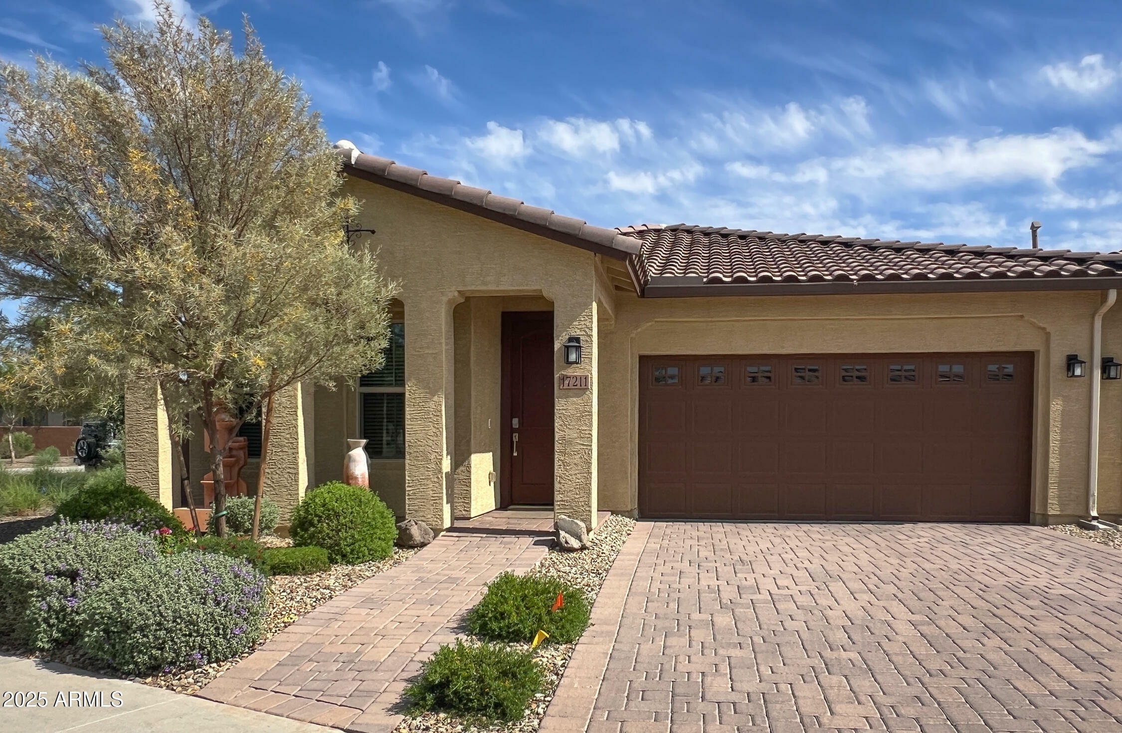 Property Photo: 17211 W Whispering Wind Road AZ 85387