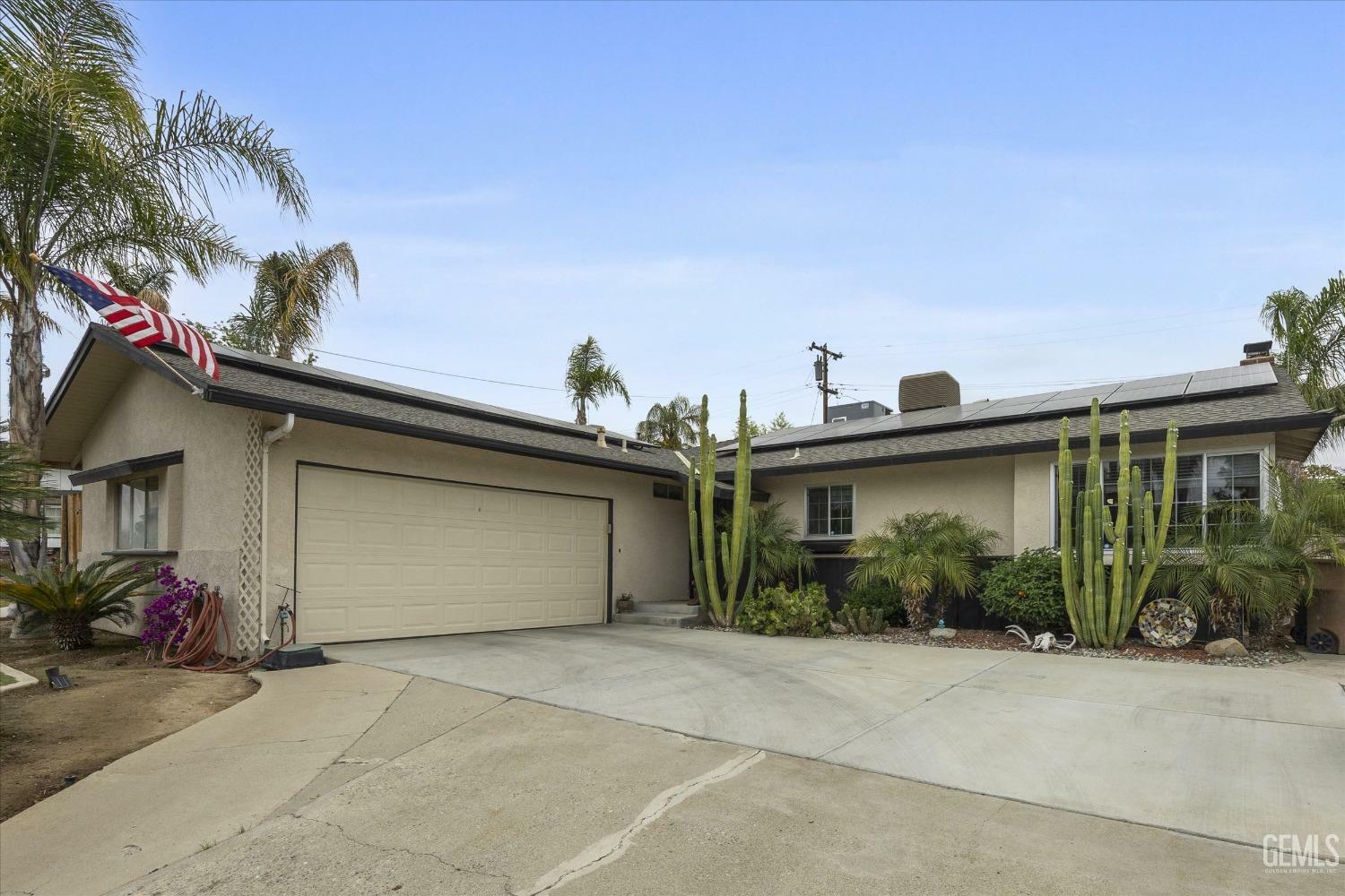 Property Photo: 3144 Jade Avenue CA 93306