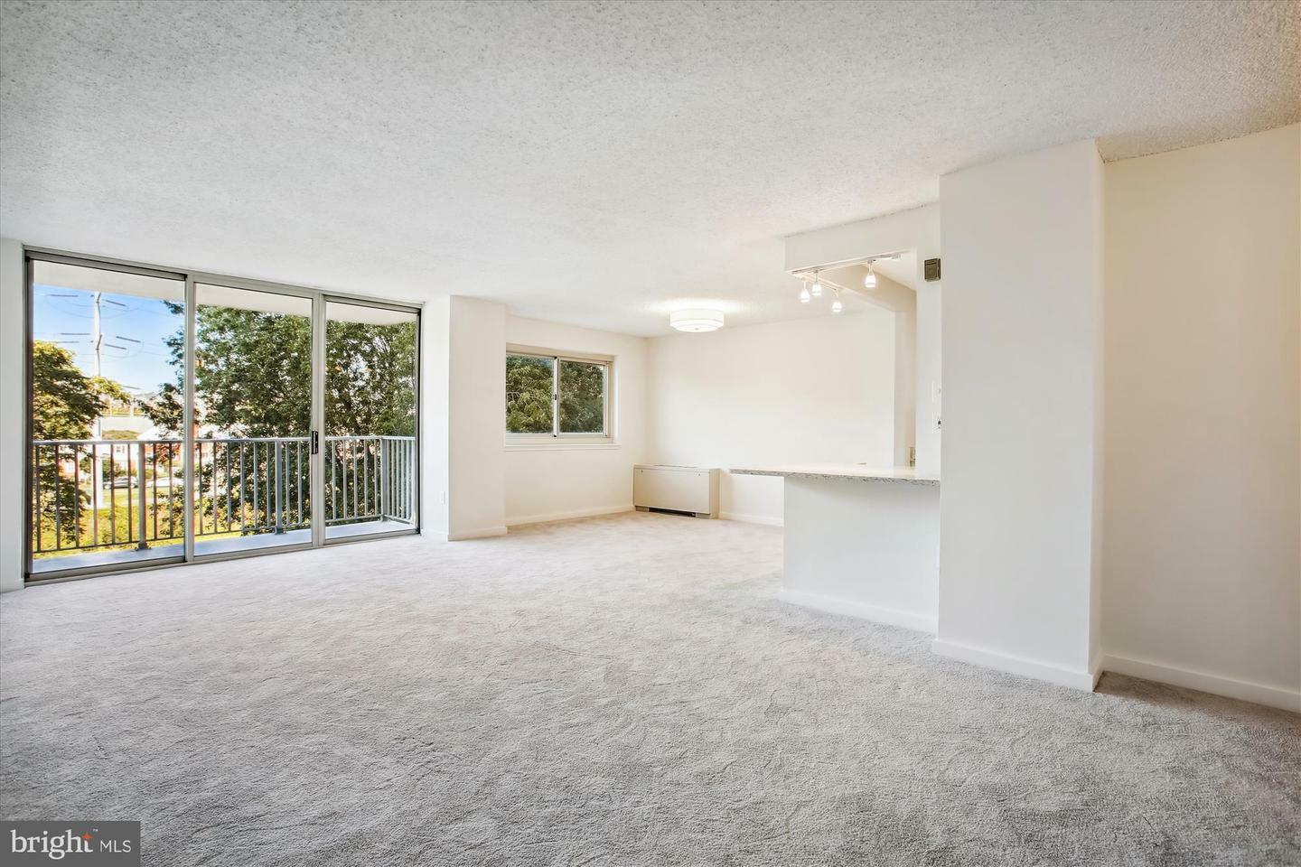 Property Photo: 1225 Martha Custis Drive 219 VA 22302