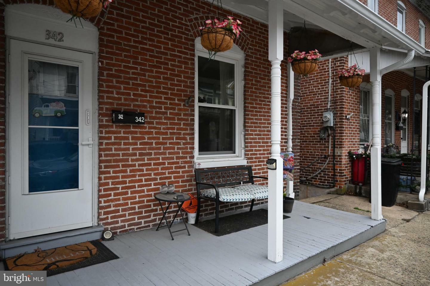Property Photo:  342 Jefferson Street  PA 18041 