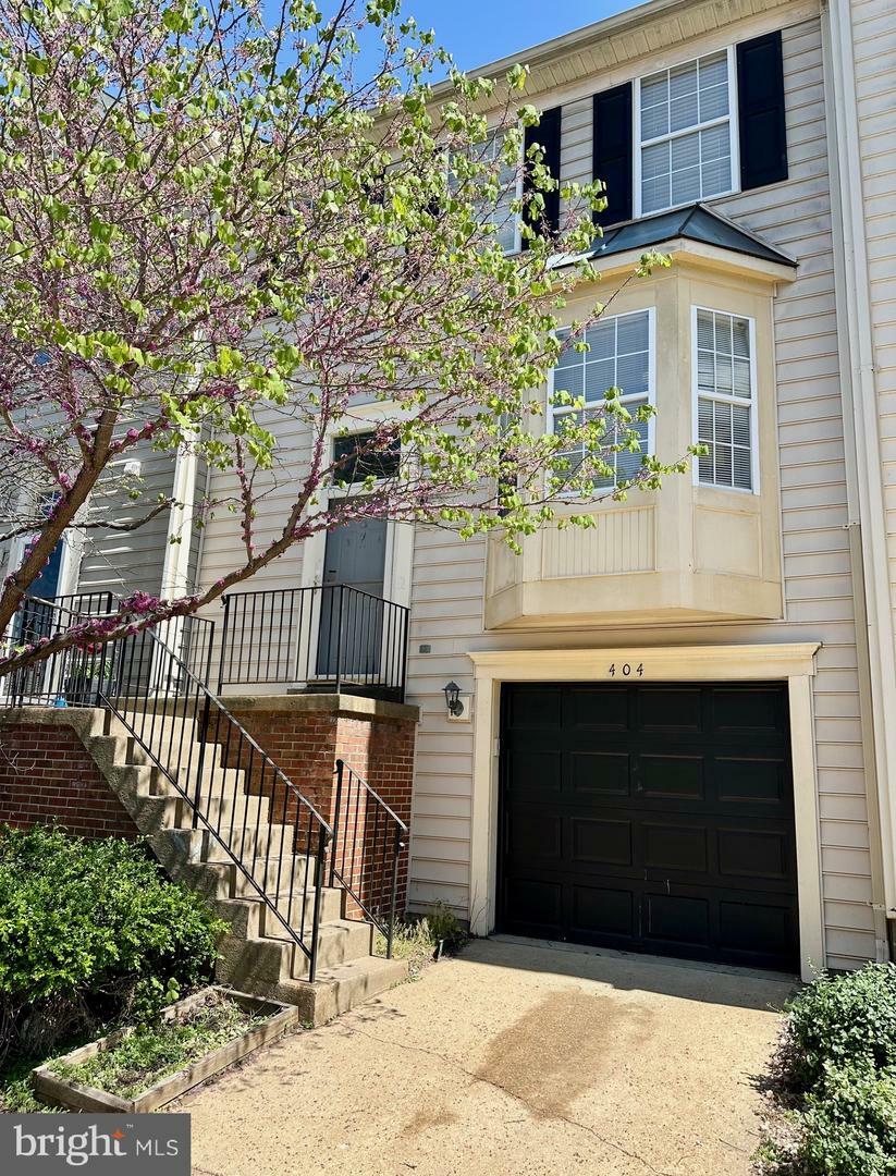 Property Photo: 404 Waters Cove Court VA 22554