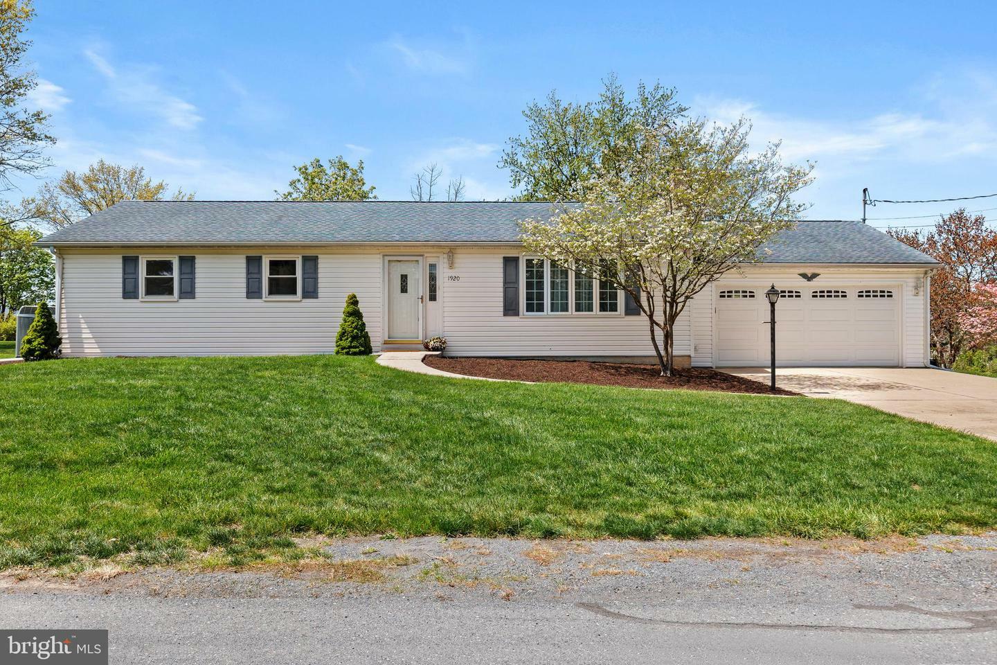 Property Photo: 1920 Sterretts Gap Avenue PA 17013