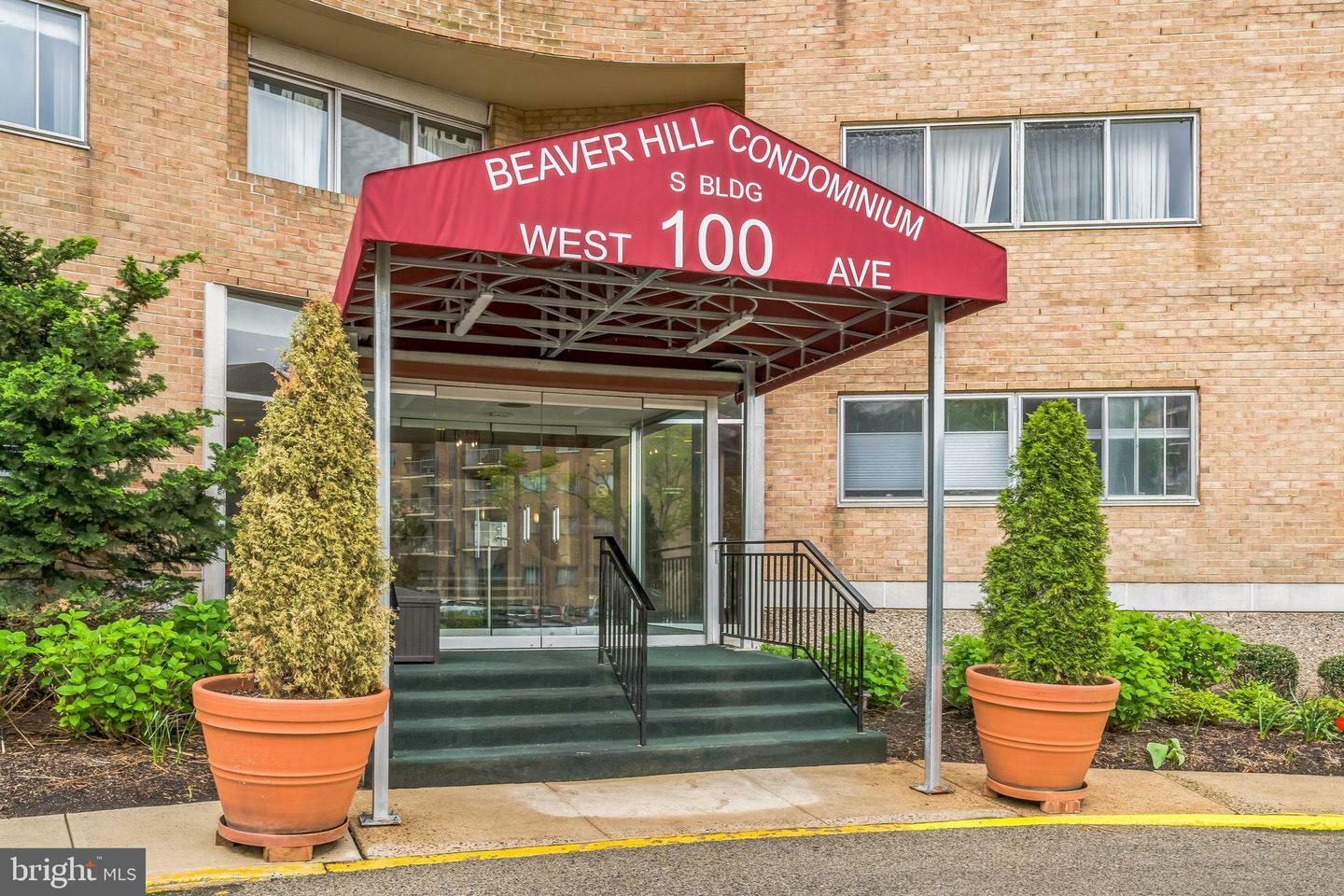 Property Photo: 100 West Avenue 305S PA 19046