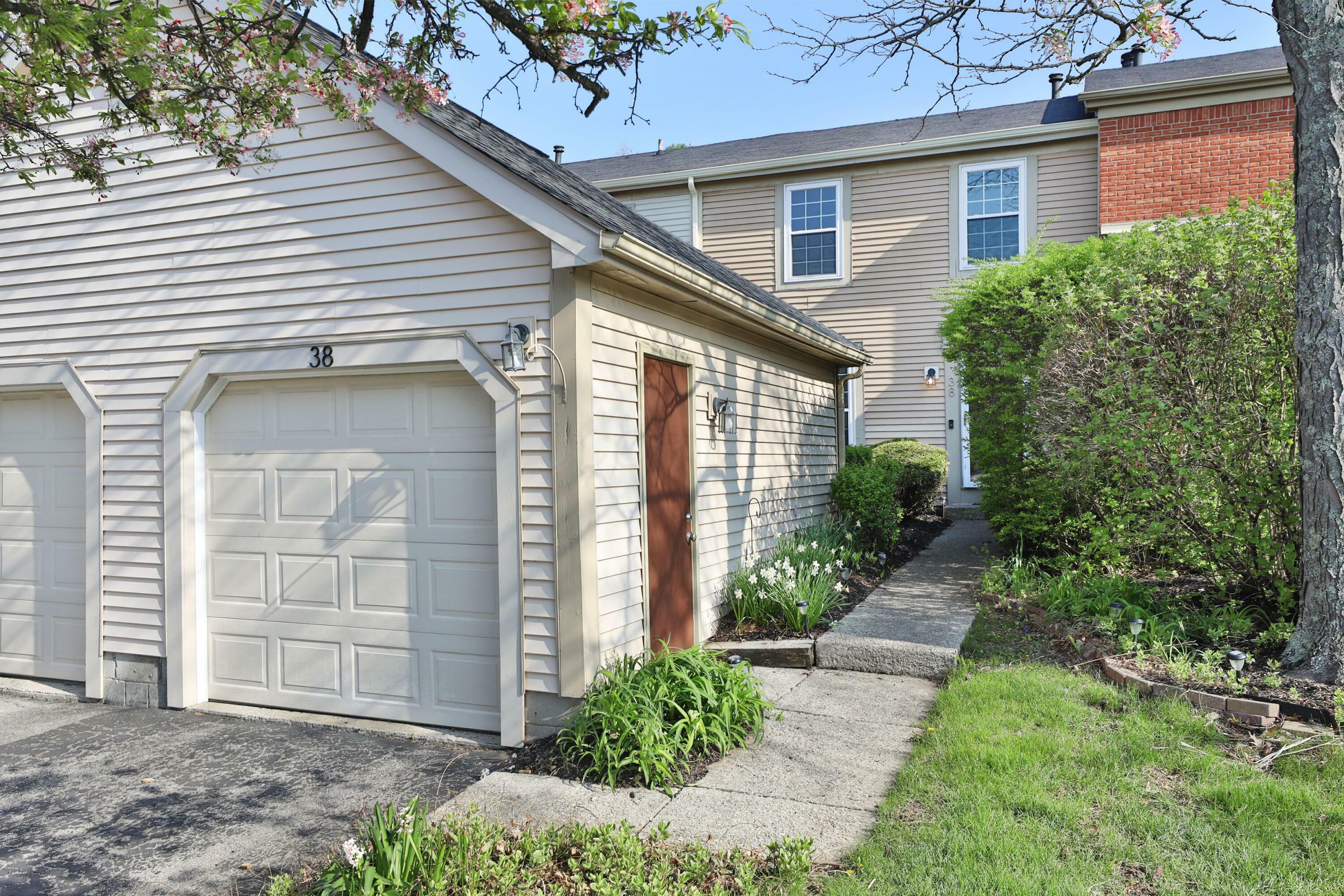 38 Ravine Ridge S Drive  Powell OH 43065 photo