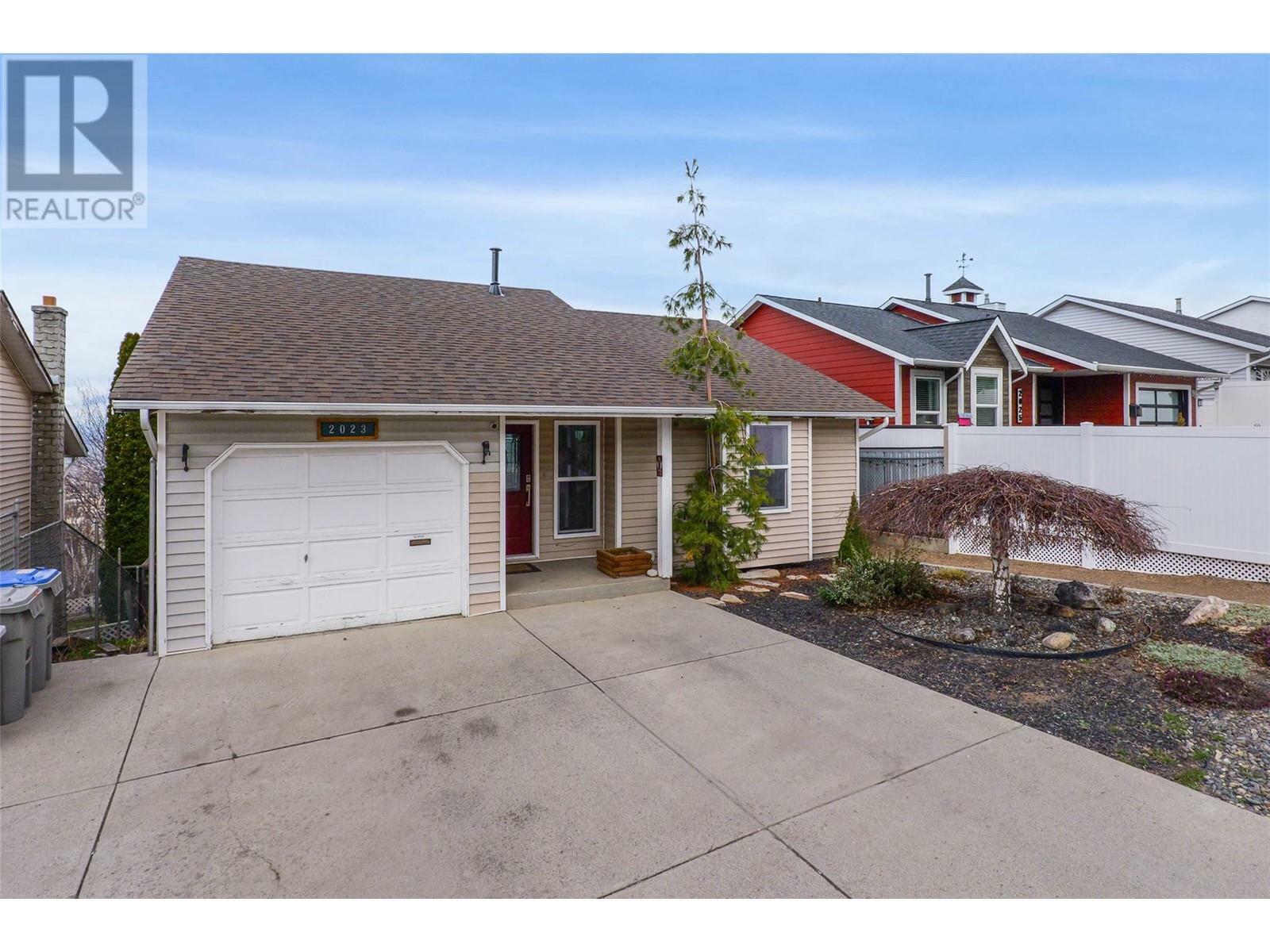 Property Photo: 2023 Van Horne Drive BC V1S 1G8