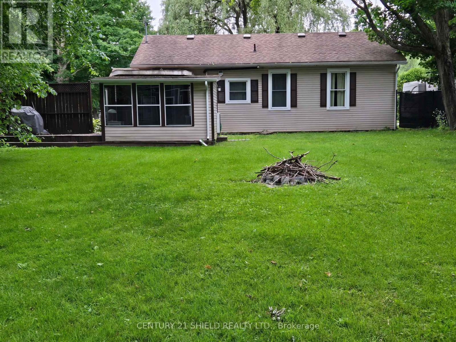 Property Photo: 2063 County Rd 44 Road ON K0E 1X0