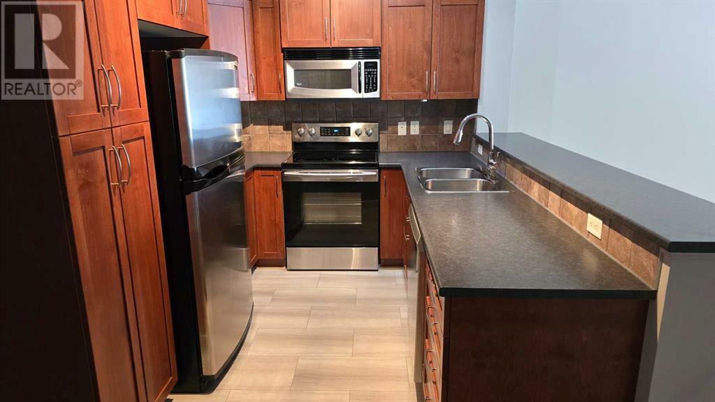 Property Photo: 20 Discovery Ridge Close Southwest AB T3H 5X4