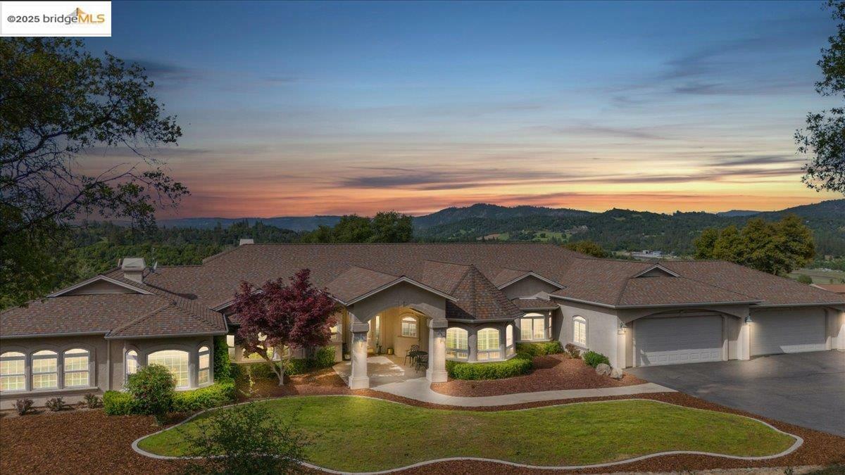 Property Photo: 10337 Slate Rim Rd CA 95370