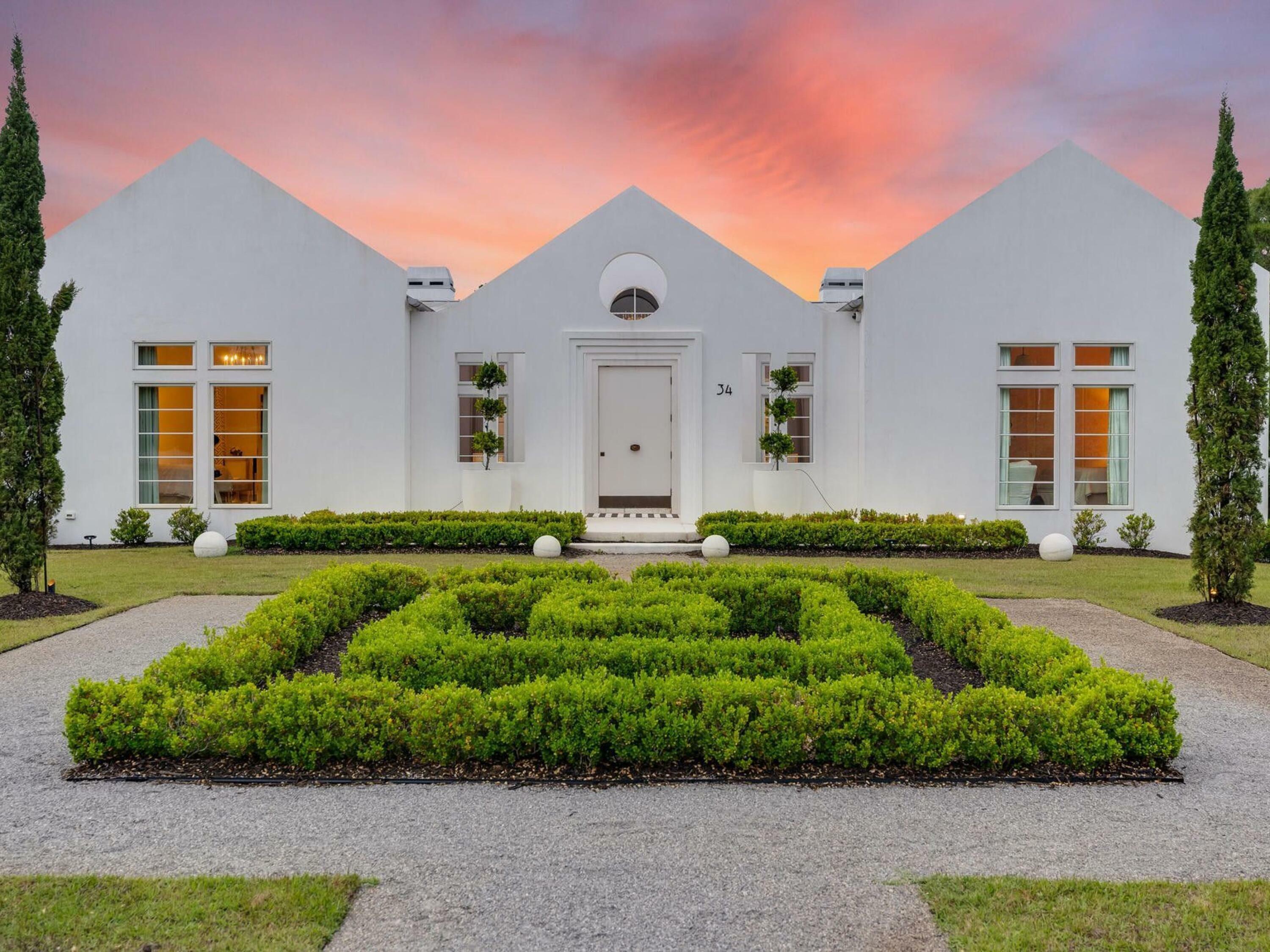 Property Photo: 34 W Blue Coral Drive FL 32459