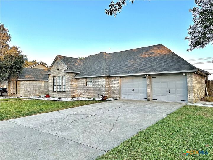 Property Photo: 203 Chimney Rock Drive TX 77904