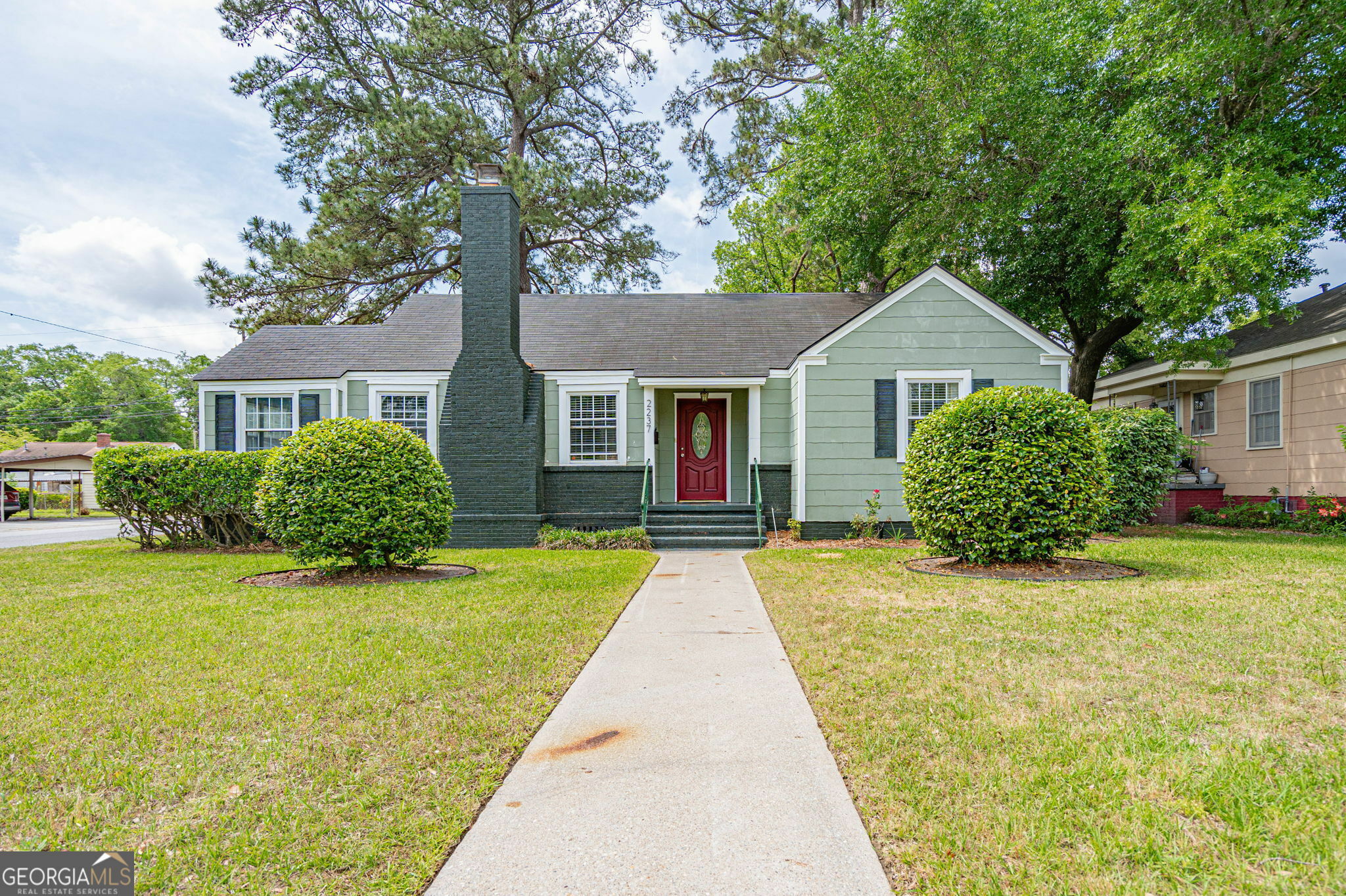 Property Photo: 2237 E 42nd Street GA 31404
