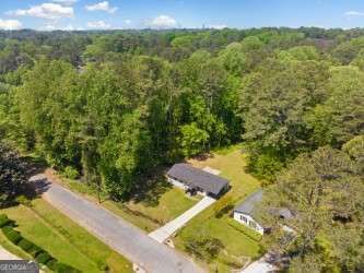 Property Photo: 2340 Cresta Drive GA 30032
