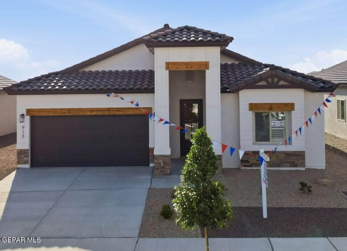 Property Photo: 12929 Pontesbury Drive TX 79928