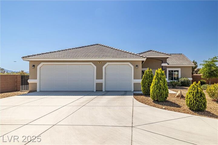 Property Photo:  230 South Weeping Willow Court  NV 89048 