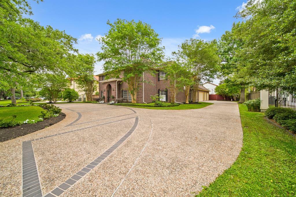 Property Photo: 5411 Pine Street TX 77401