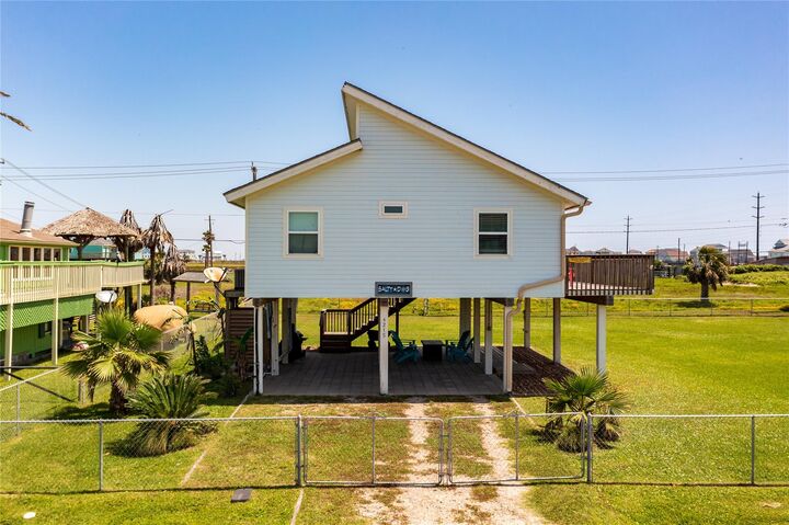 Property Photo: 4215 San Jacinto Drive TX 77554