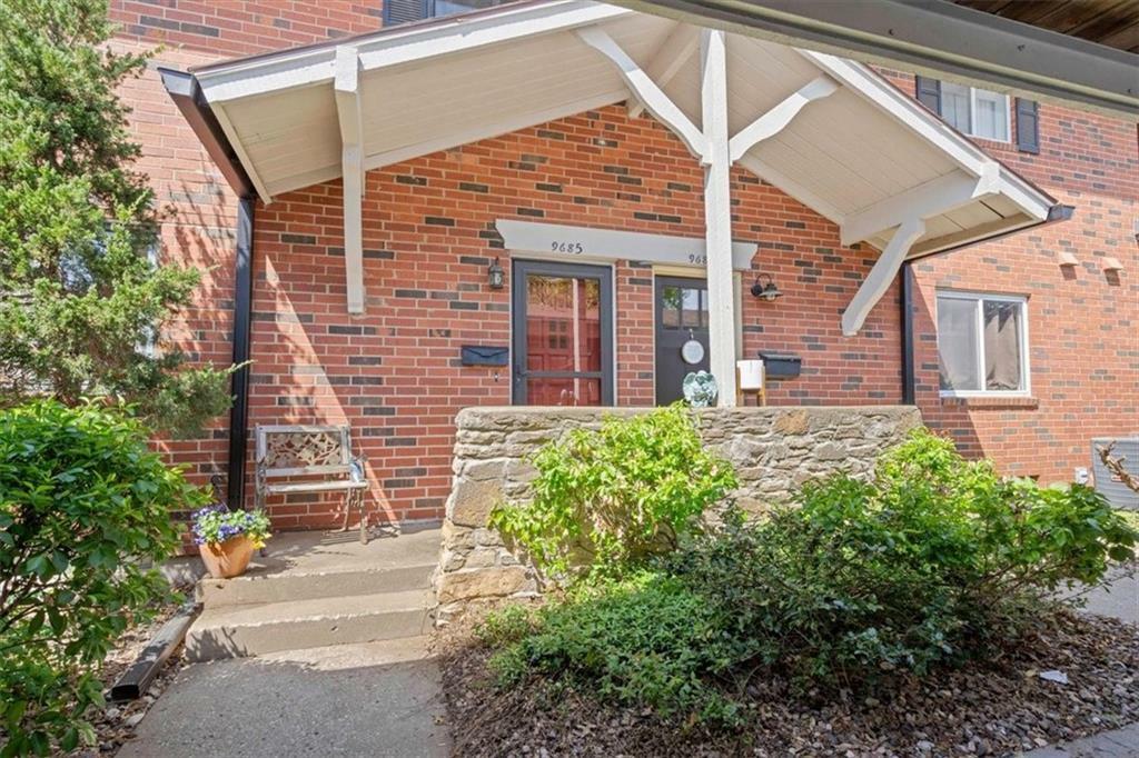 Property Photo:  9685 Outlook Street  KS 66207 