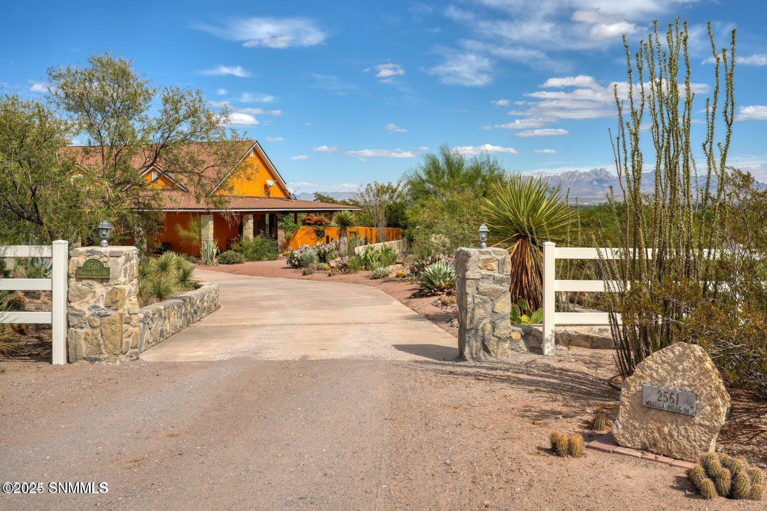 Property Photo: 2561 Mesilla Hills Drive NM 88005