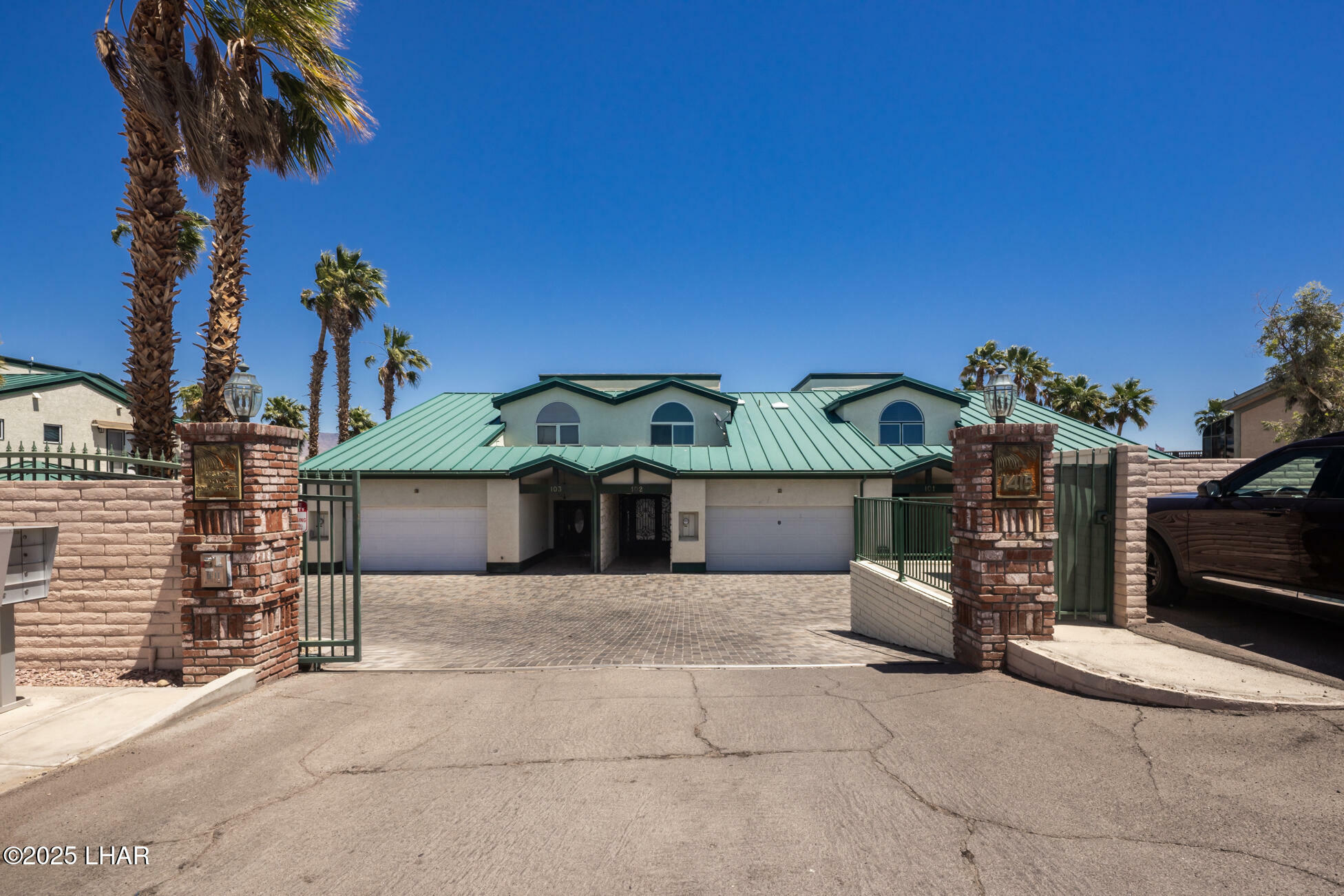Property Photo: 1415 McCulloch Blvd 102 AZ 86403