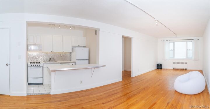 Property Photo:  279 N Broadway 8N  NY 10701 