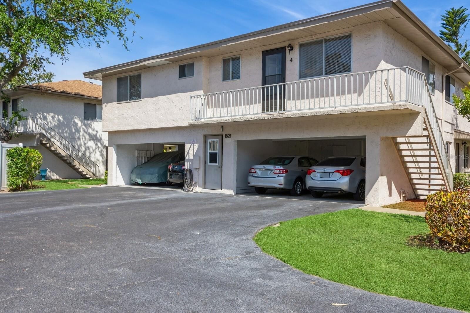 Property Photo:  1821 Bough Avenue 4  FL 33760 