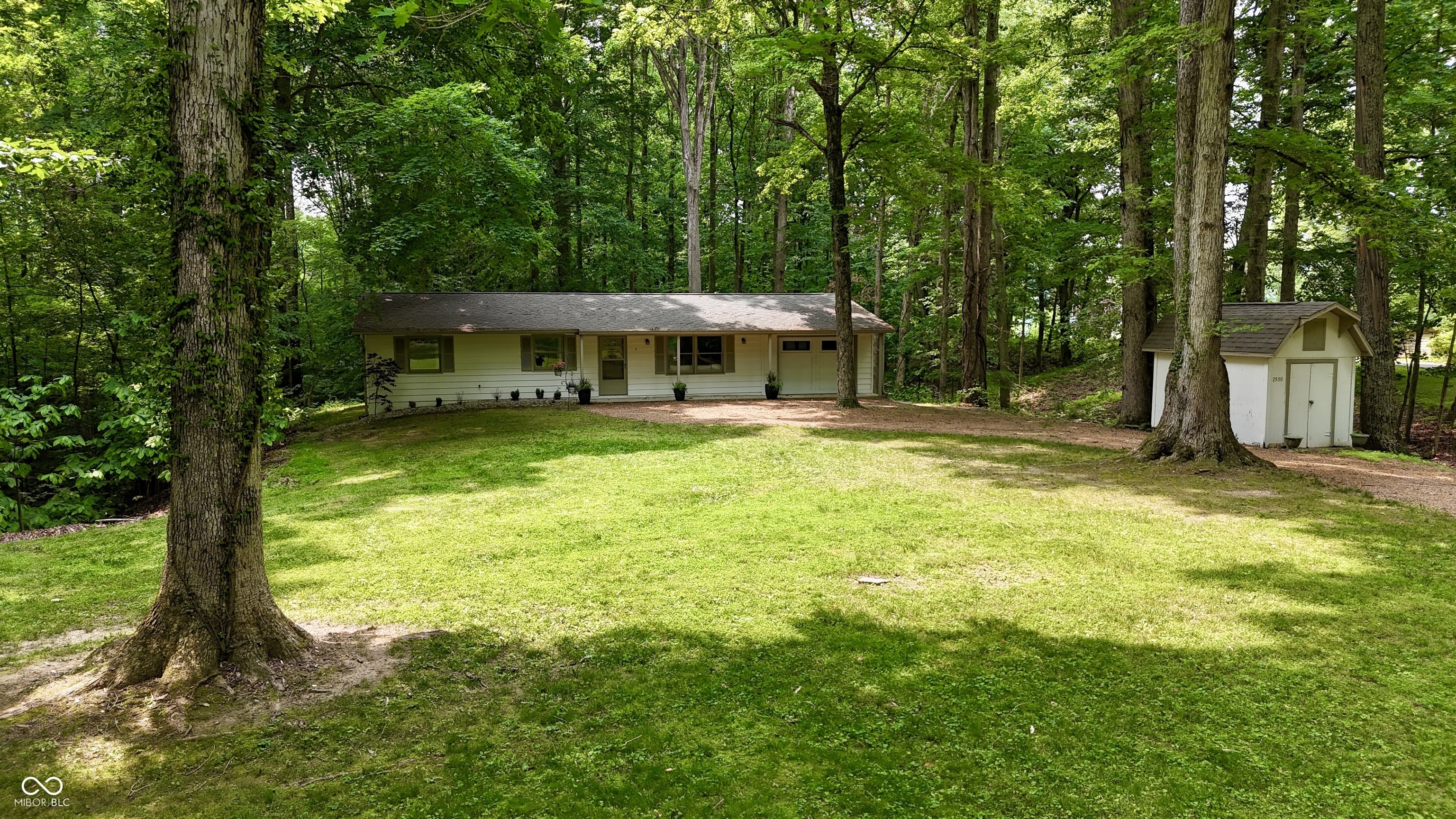 Property Photo: 7550 N Lakewood Drive IN 47468