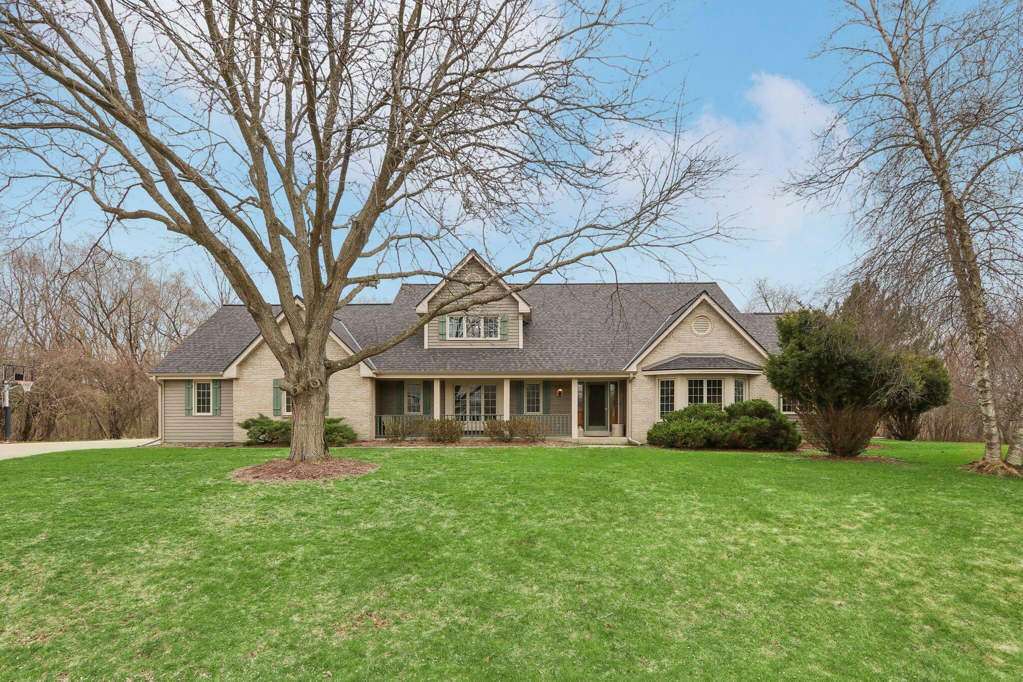 Property Photo: N62w38169 Westwinds Ct WI 53066
