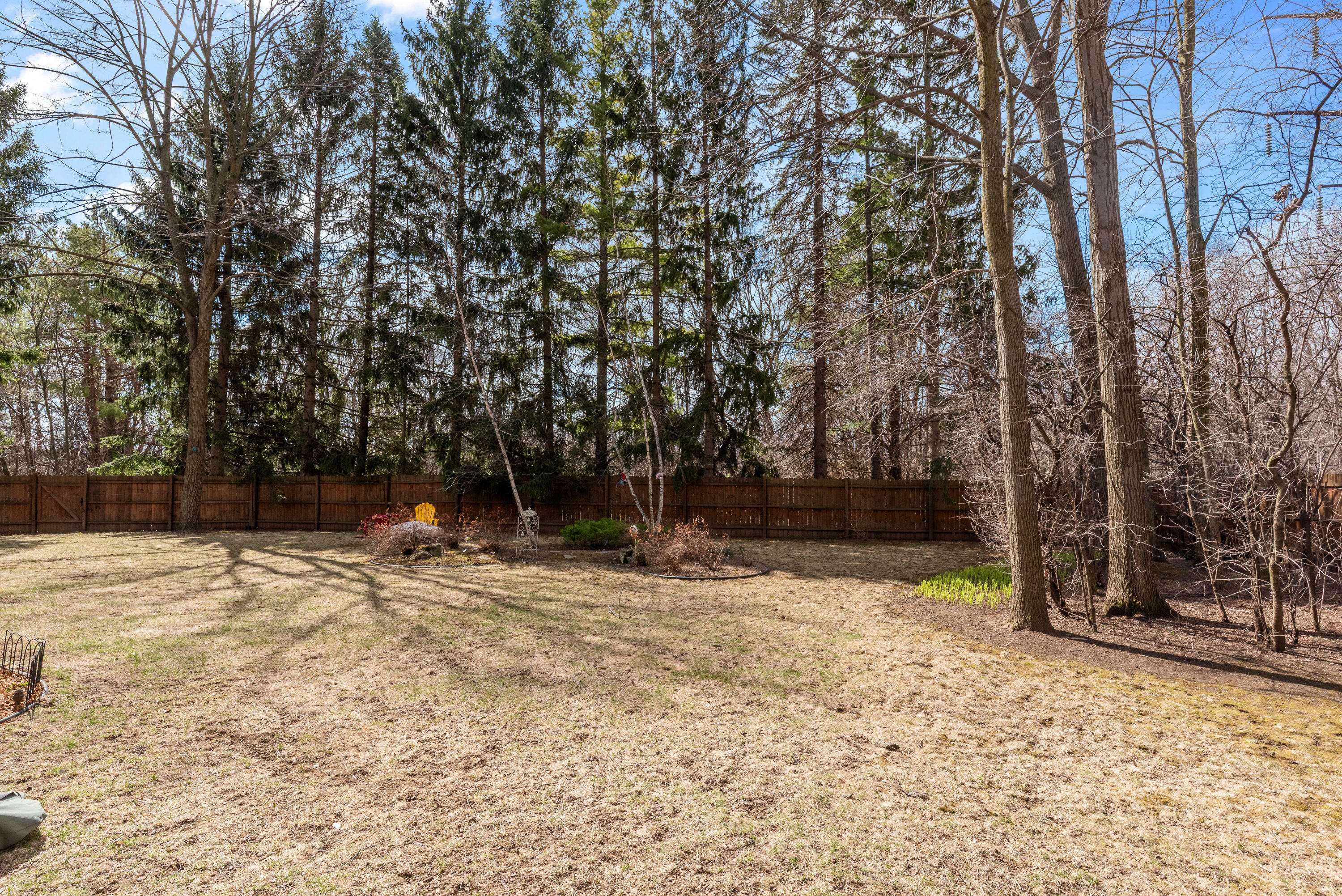 Property Photo: 6717 W Pierner Pl WI 53223
