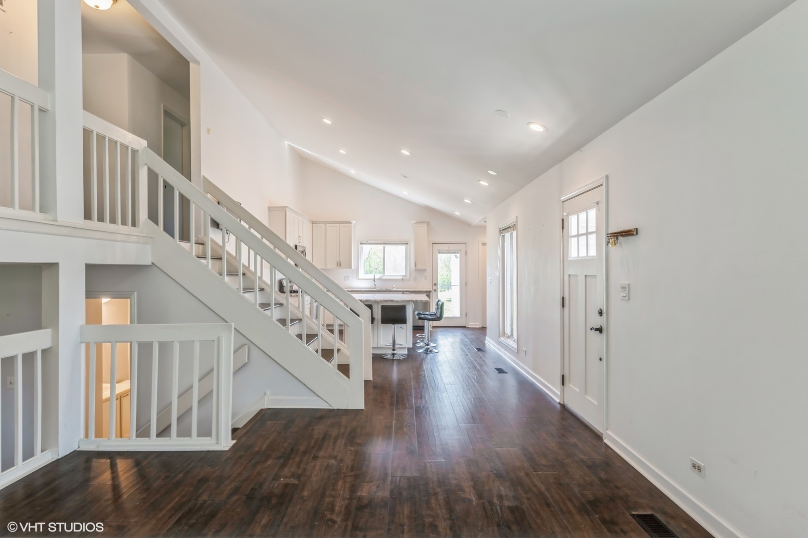 Property Photo: 5116 Beechwood Avenue IL 60031