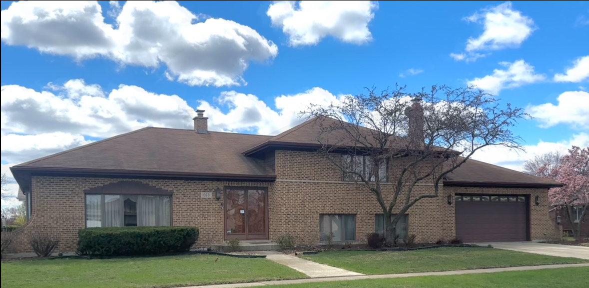 Property Photo: 10531 Camelot Street IL 60154