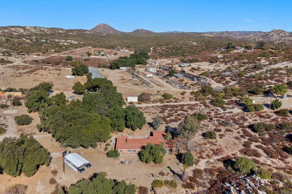 Property Photo: 1536 Campo Truck Trl CA 91906
