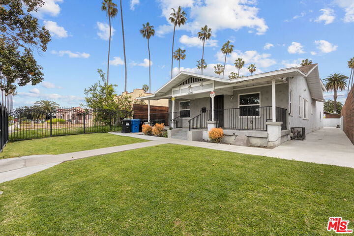 Property Photo: 5206 S St Andrews Place CA 90062