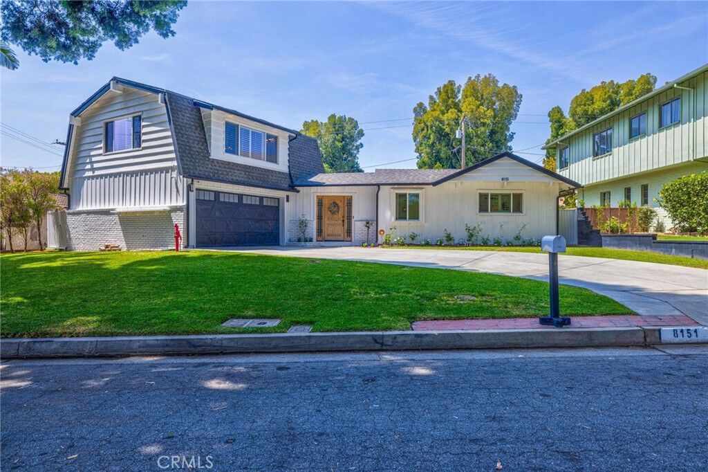 Property Photo:  8151 Catalina Avenue  CA 90602 