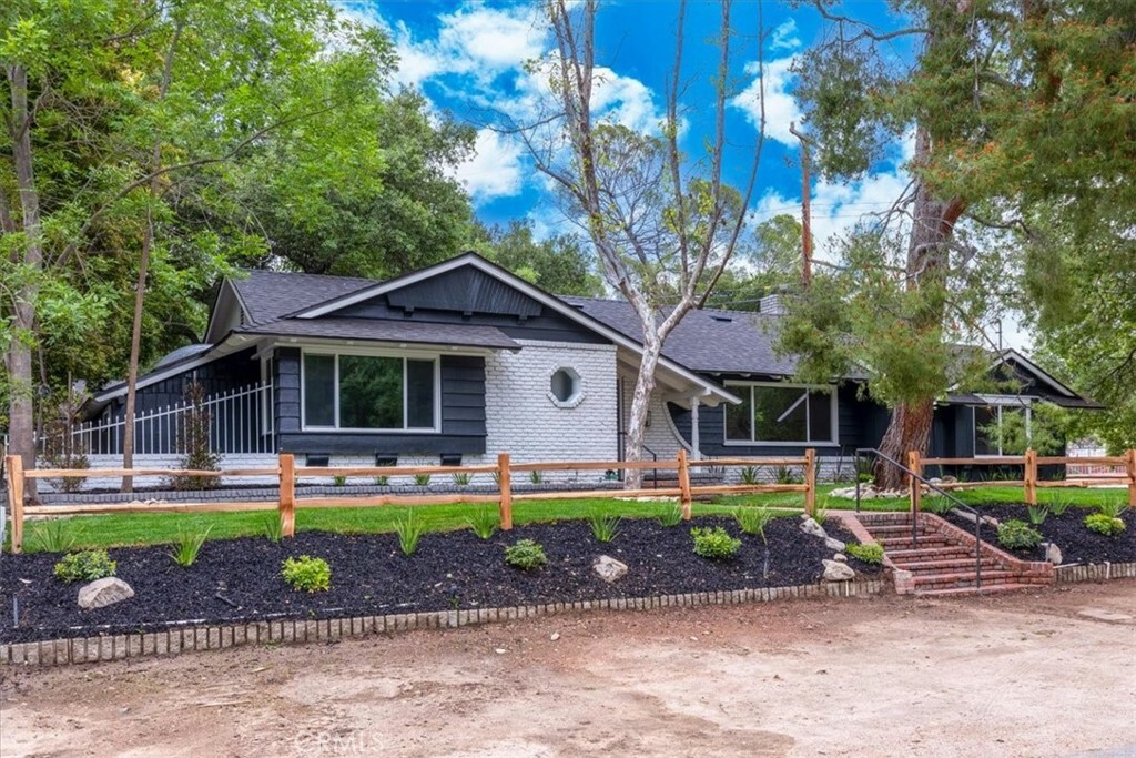 Property Photo:  2907 Oakendale Place  CA 91214 