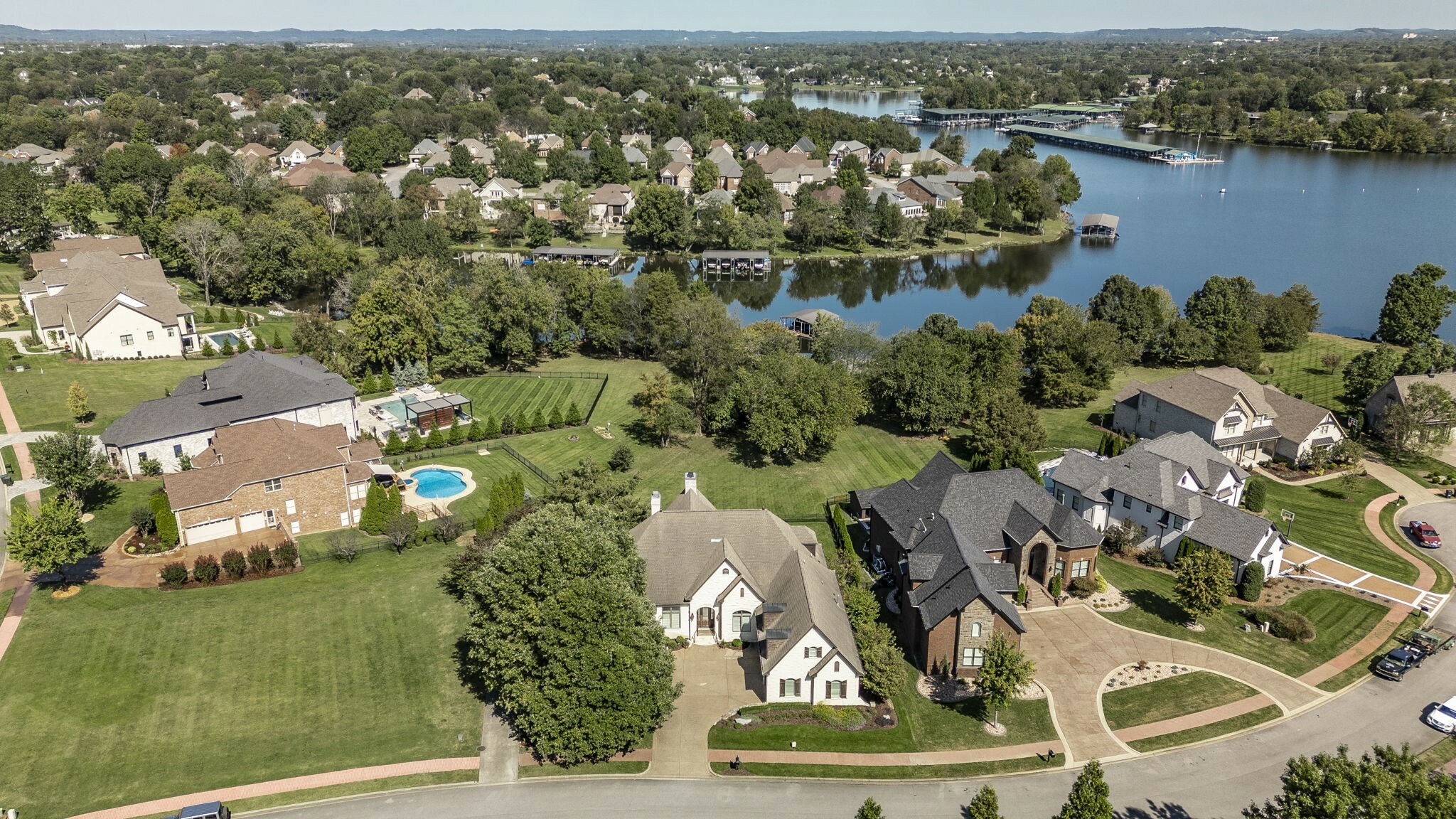 Property Photo: 1084 Sir Francis Ct TN 37066