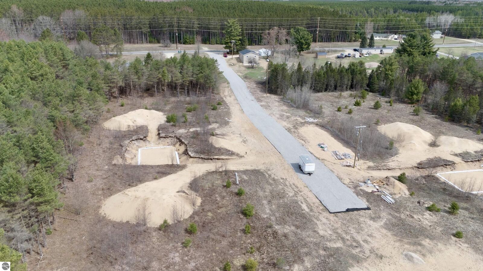 Property Photo:  2406 E 32 Road  MI 49601 