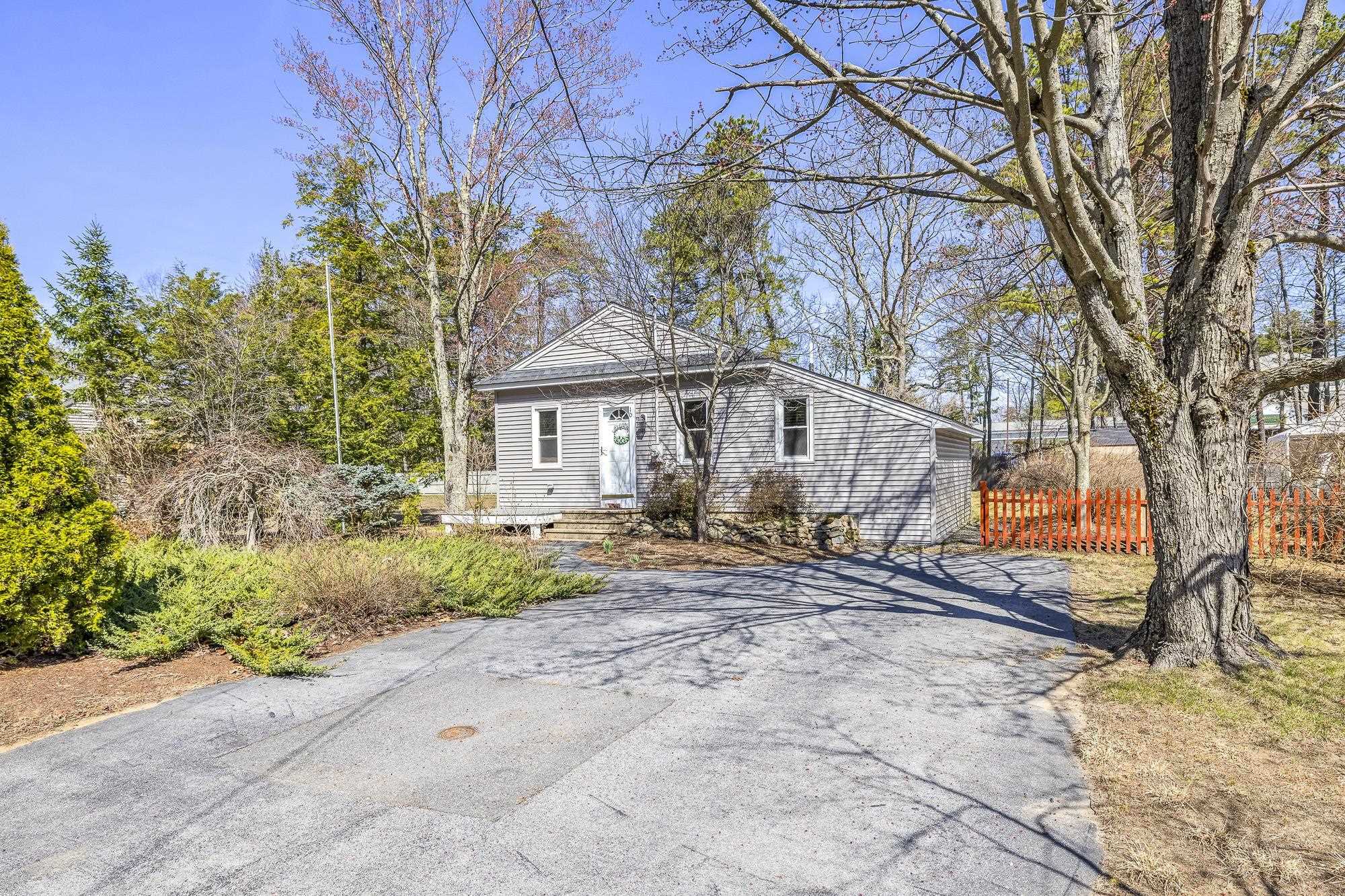 Property Photo: 10 Ripley Street NH 03301