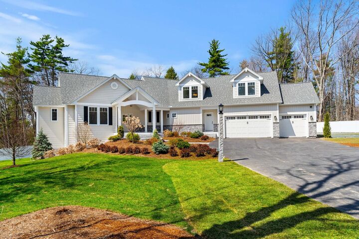 Property Photo: 7 Sundance Lane NH 03304