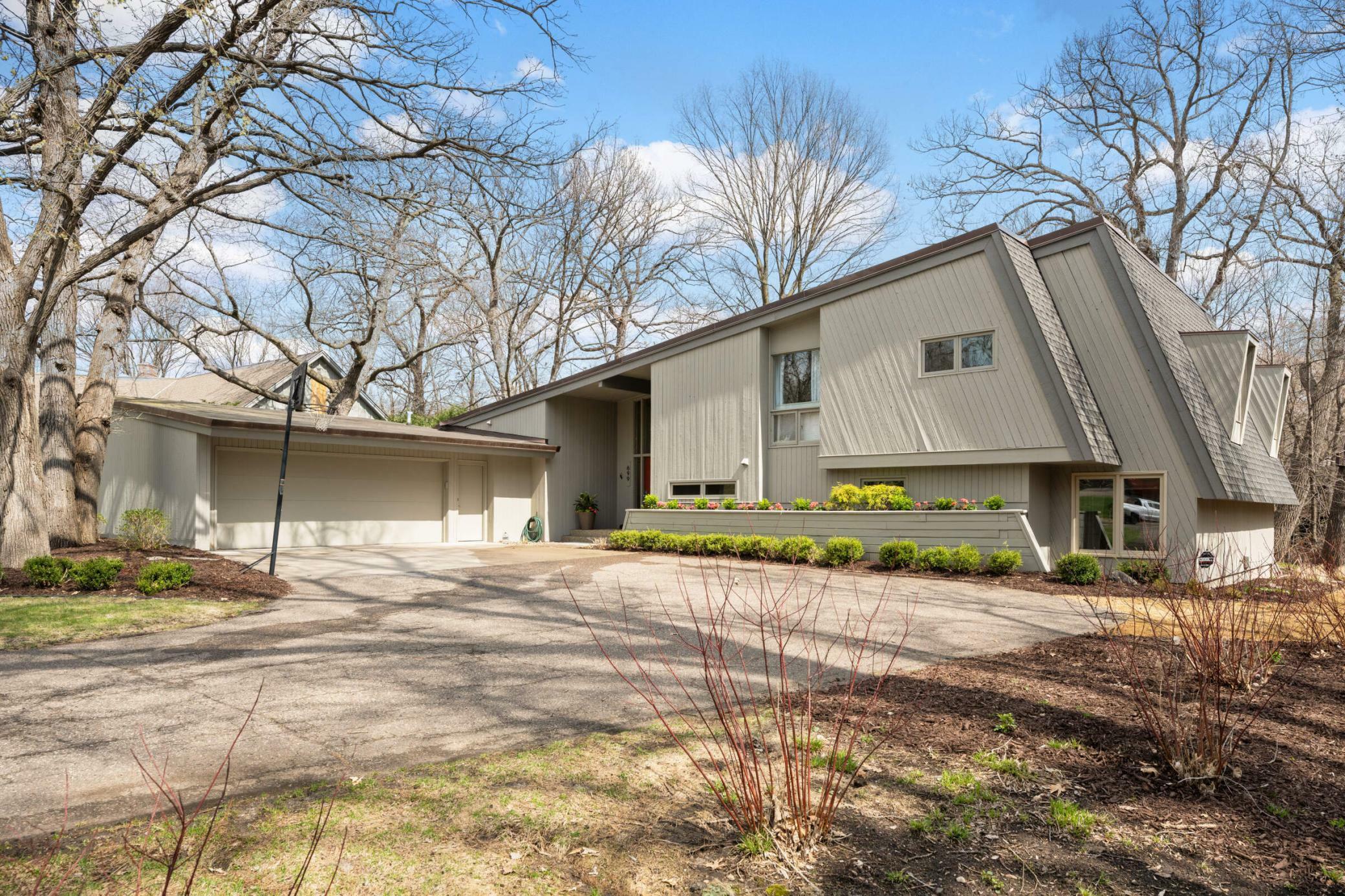 699 Sylvandale Court N  Mendota Heights MN 55118 photo