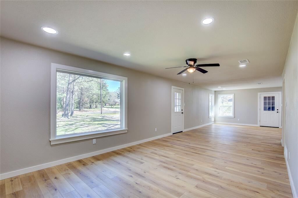 Property Photo:  998 County Road 2310  TX 75482 