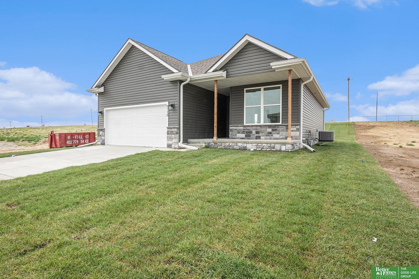 Property Photo:  9710 N 167 Avenue Circle  NE 68007 