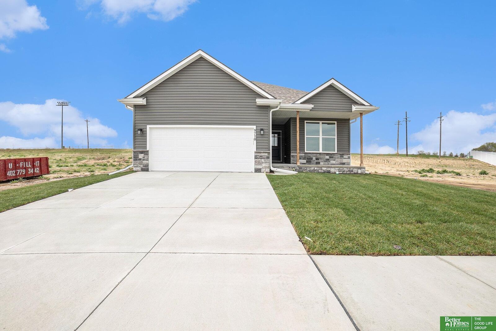 Property Photo:  9710 N 167 Avenue Circle  NE 68007 