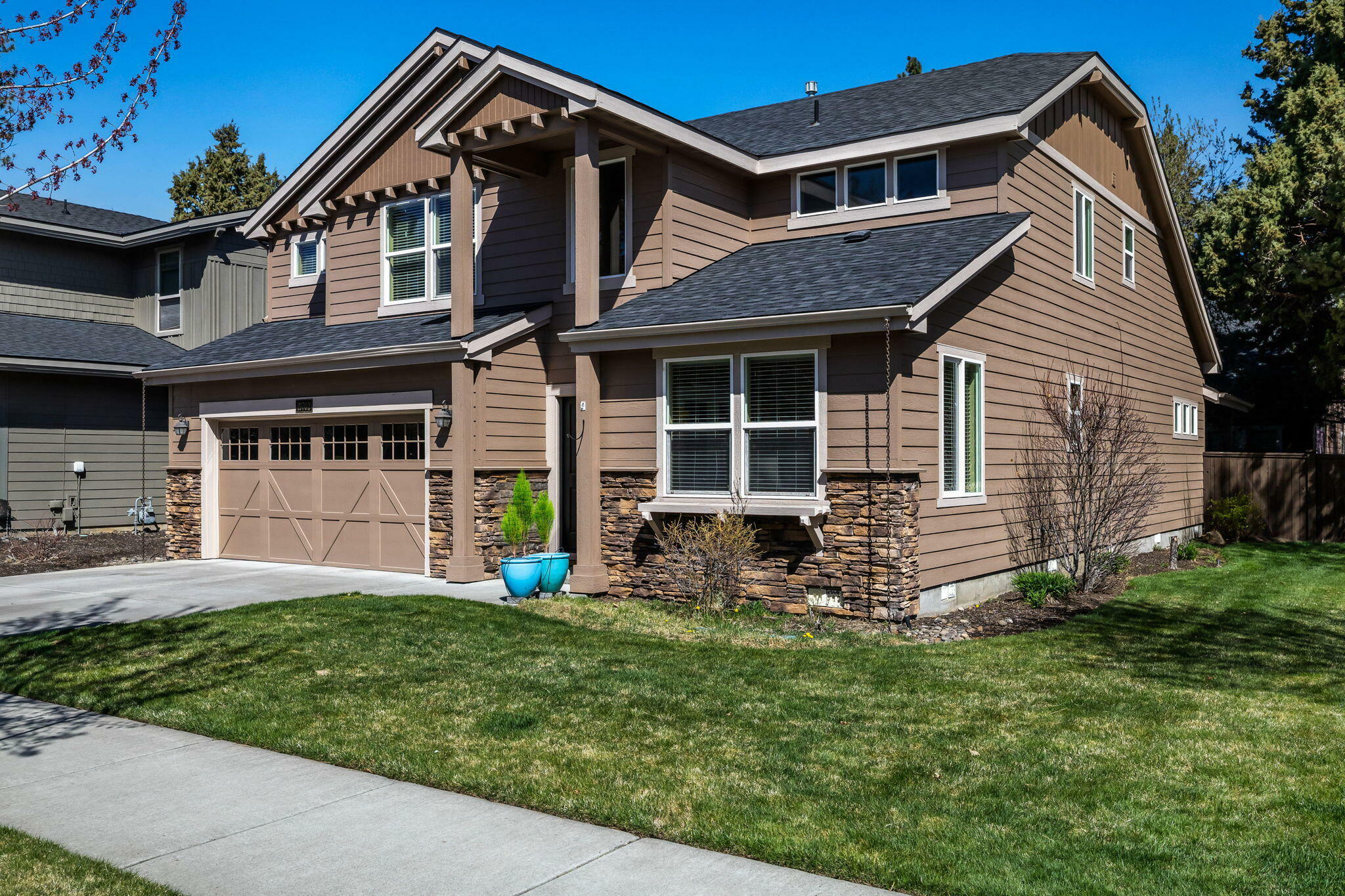 Property Photo: 19702 Harvard Place OR 97702
