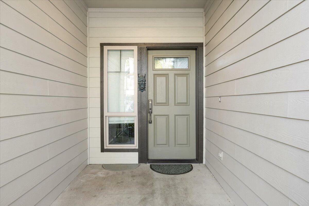 Property Photo:  279 Tyler Avenue  OR 97502 