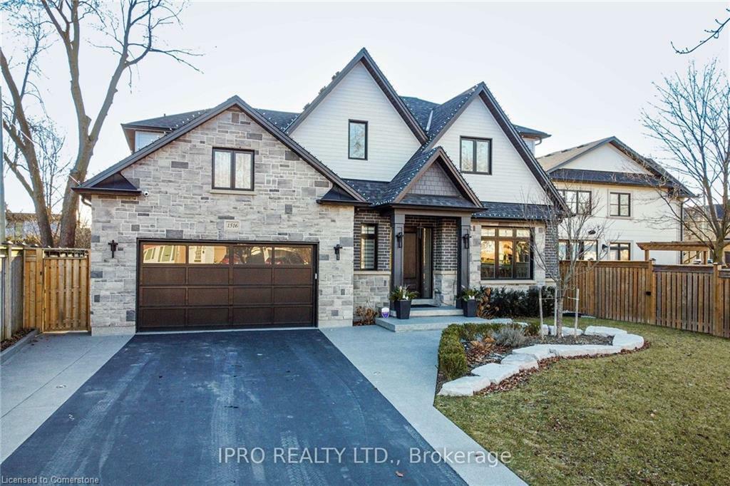 Property Photo: 1516 Pembroke Drive ON L6H 1V9