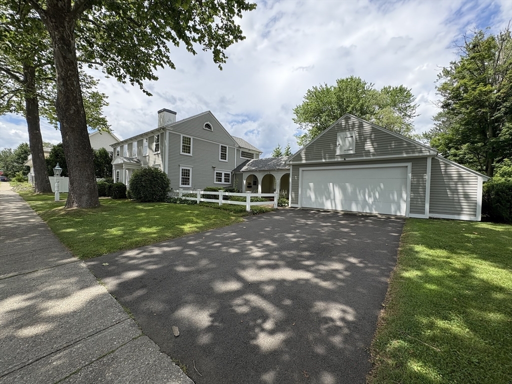 Property Photo: 11 Smith Street MA 01301
