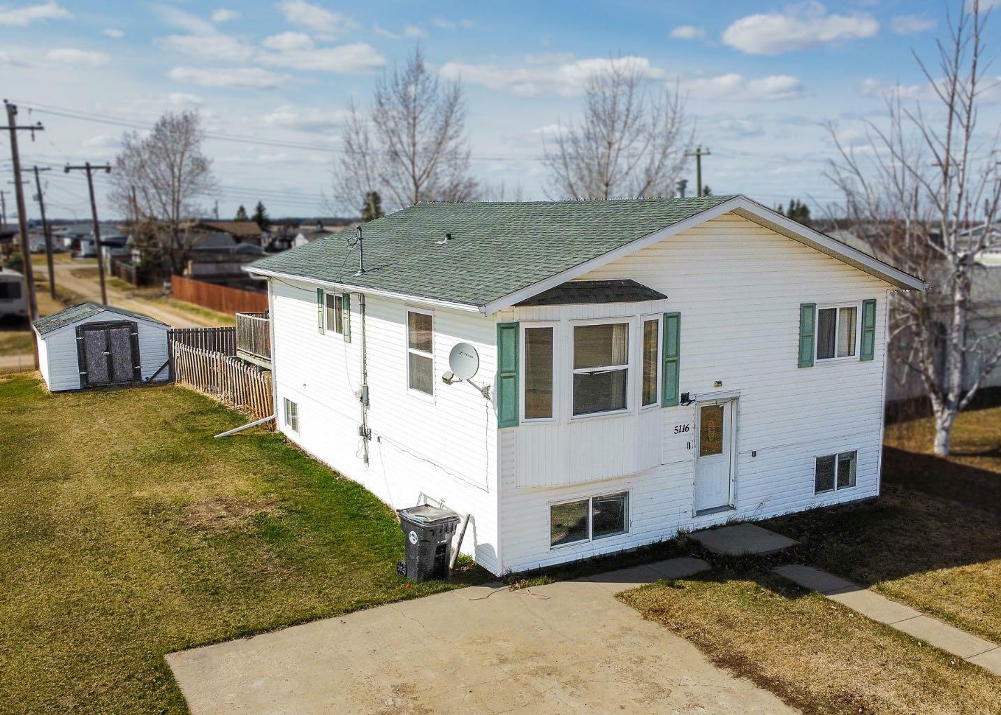 Property Photo: 5116 50 Street AB T0H 1S0