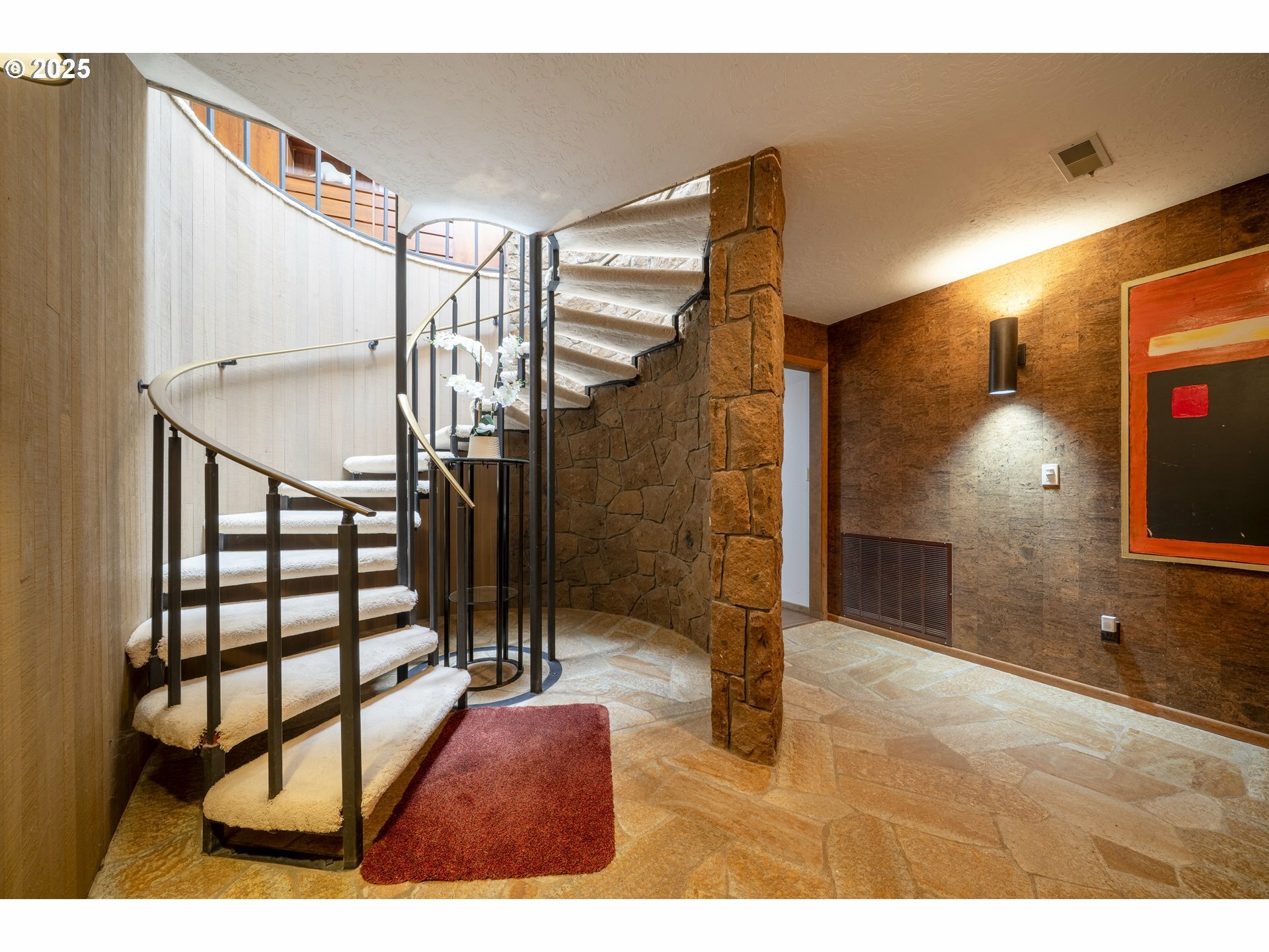 Property Photo: 9350 SW 165th Pl OR 97007