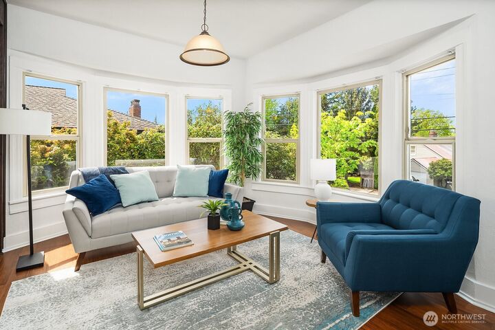 Property Photo: 8206 Bagley Avenue N WA 98103